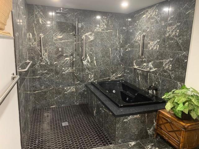 Beautifully Renovated Summer Of 2020 Come And Enjoy This Lovely Unit Key West Eksteriør bilde