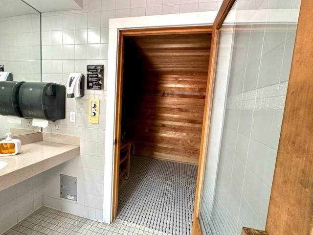 Beautifully Renovated Summer Of 2020 Come And Enjoy This Lovely Unit Key West Eksteriør bilde
